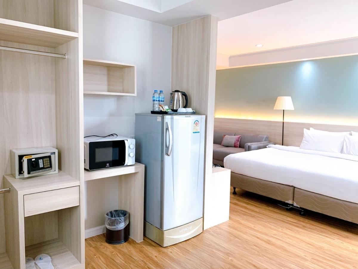 Miloft Sathorn Hotel - Sha Plus Certified Bangkok Exterior photo A typical studio apartment