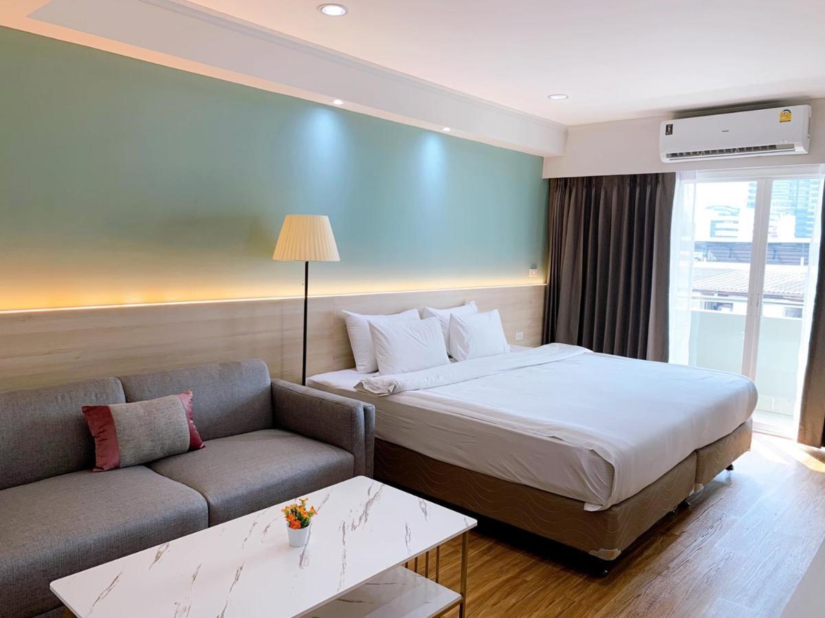 Miloft Sathorn Hotel - Sha Plus Certified Bangkok Exterior photo Deluxe Room